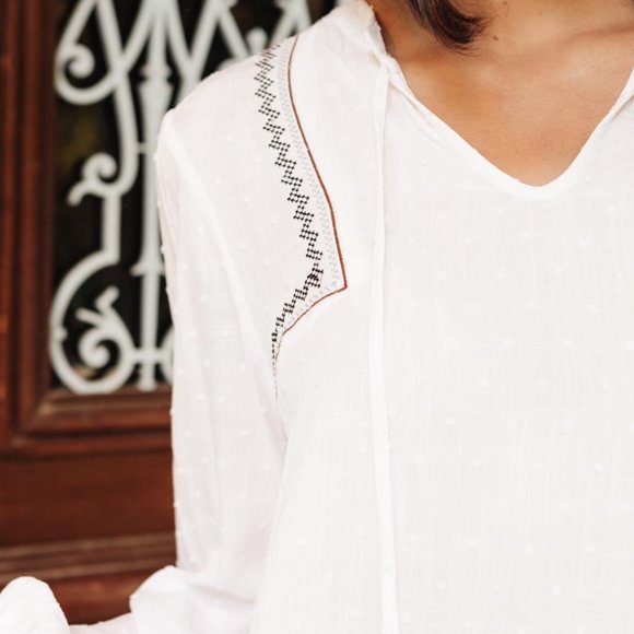 New! Flowy Boho Embroidered Blouse in Off White - Picture 6 of 9